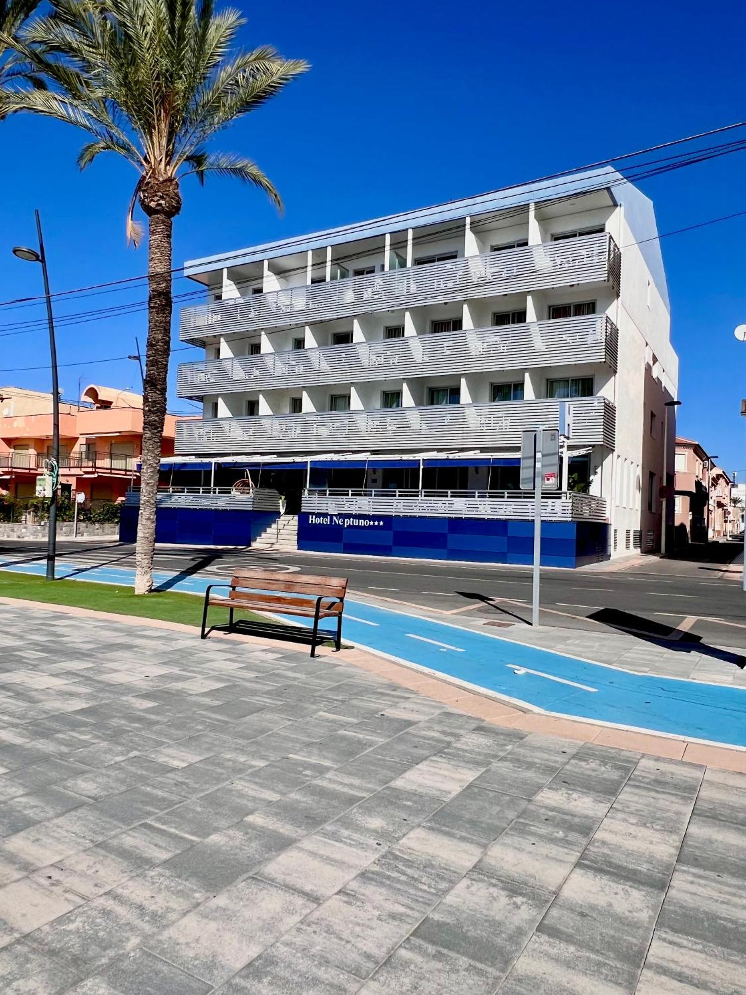 Hotel Neptuno سان بيذرو ذيل بيناتا المظهر الخارجي الصورة