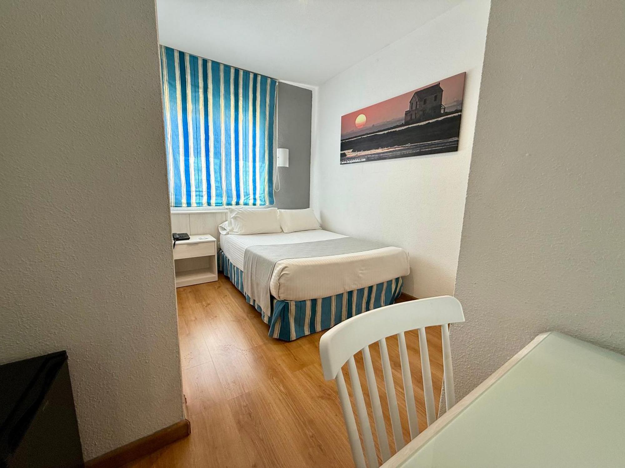 Hotel Neptuno سان بيذرو ذيل بيناتا الغرفة الصورة